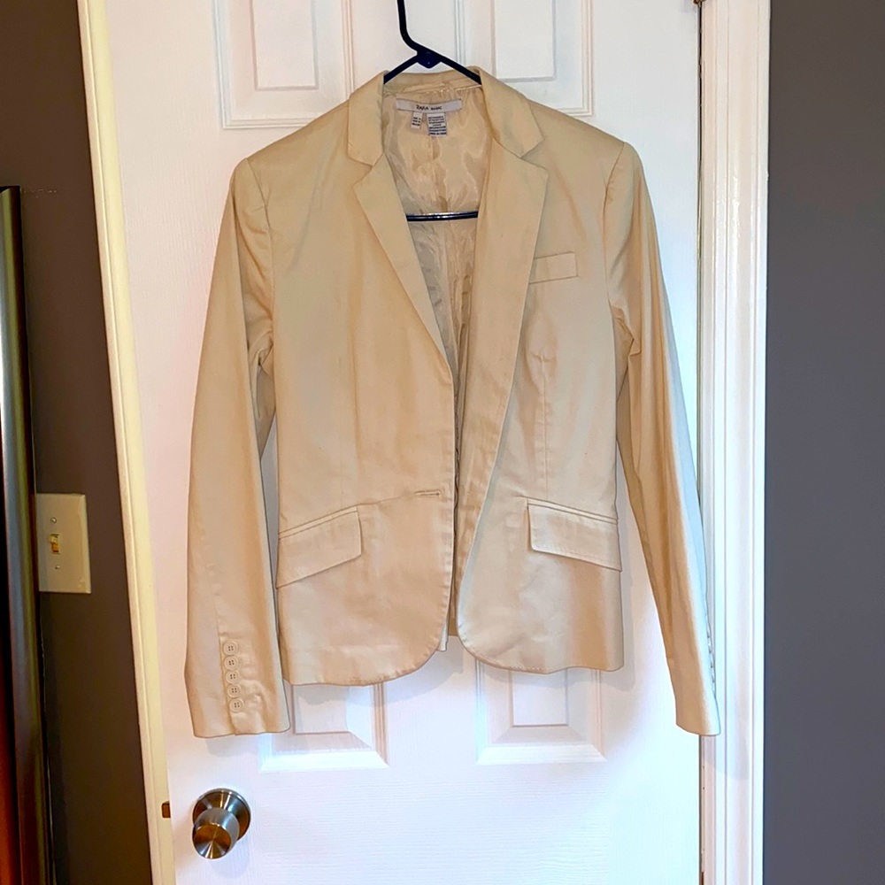 Zara ivory blazer - size Medium